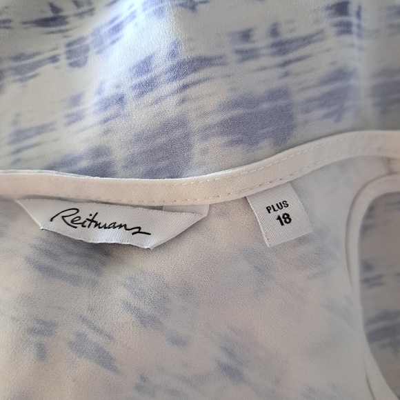 Reitmans camisole with fade pattern in size 18 plus - Picture 3 of 6